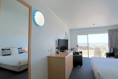 Harbour View Motel - Whitsundays Accommodation 8