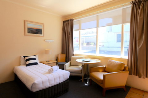 Harbour View Motel - Whitsundays Accommodation 37