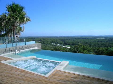 One Mile Retreat - Whitsundays Accommodation 2