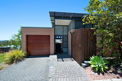 One Mile Retreat - Whitsundays Accommodation 13