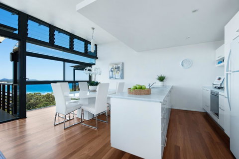 One Mile Retreat - Whitsundays Accommodation 5