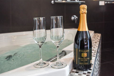 Esplanade Escape - Whitsundays Accommodation 6