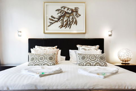 Esplanade Escape - Whitsundays Accommodation 2