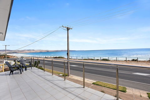 Esplanade Escape - Whitsundays Accommodation 16