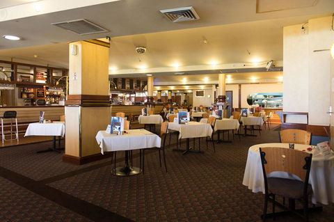 Grand Tasman Hotel - Whitsundays Accommodation 1