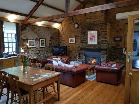 William Hunt's Retreat - Cypress Studio - Whitsundays Accommodation 0
