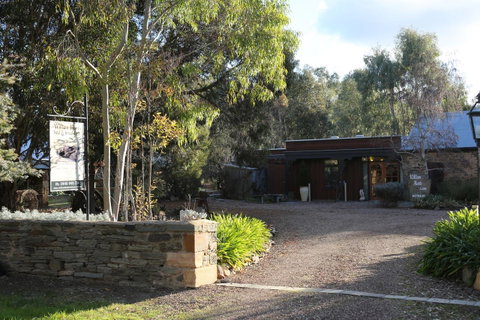 William Hunt's Retreat - Cypress Studio - Whitsundays Accommodation 15