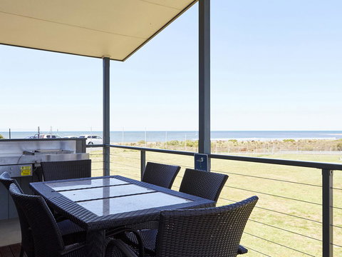 NRMA Victor Harbor Beachfront Holiday Park - Whitsundays Accommodation 35