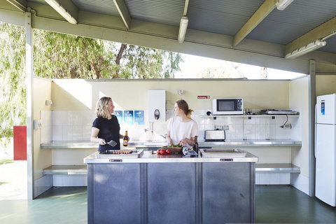 NRMA Victor Harbor Beachfront Holiday Park - Whitsundays Accommodation 25