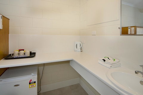 Victor Harbor City Inn - Whitsundays Accommodation 19