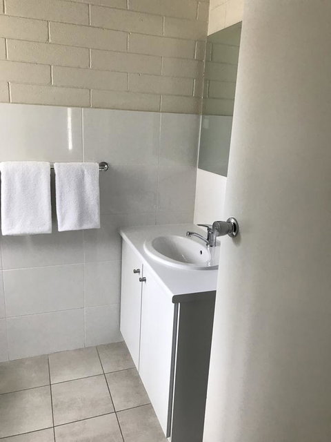 Victor Harbor City Inn - Whitsundays Accommodation 2