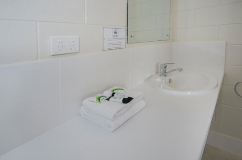 Victor Harbor City Inn - Whitsundays Accommodation 30