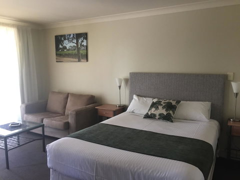 Alexander Cameron Suites - Whitsundays Accommodation 15