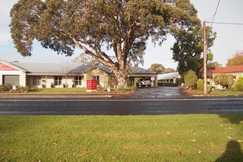 Alexander Cameron Suites - Whitsundays Accommodation 0