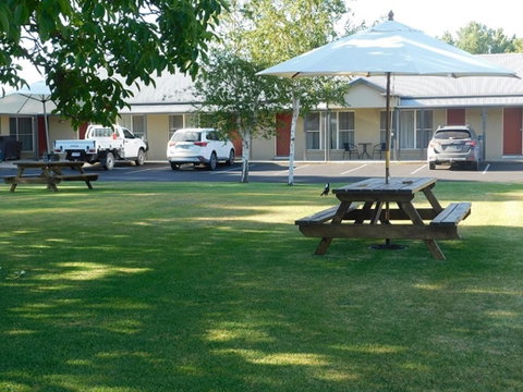 Alexander Cameron Suites - Whitsundays Accommodation 1
