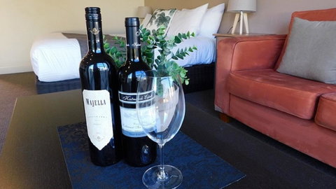 Alexander Cameron Suites - Whitsundays Accommodation 14