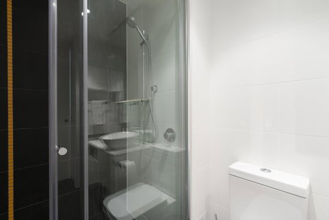 Ther-Rich Elegant 1BR Apartment In Walkerville - Whitsundays Accommodation 26