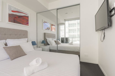 Ther-Rich Elegant 1BR Apartment In Walkerville - Whitsundays Accommodation 6