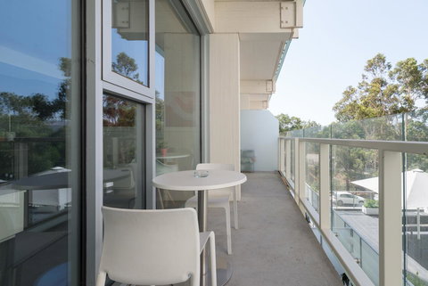 Ther-Rich Elegant 1BR Apartment In Walkerville - Whitsundays Accommodation 30