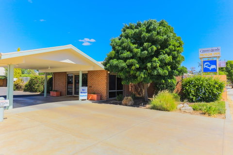 Country Roads Motor Inn Naracoorte - Whitsundays Accommodation 41