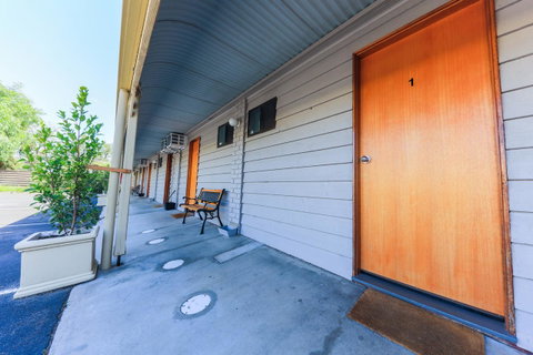 Country Roads Motor Inn Naracoorte - Whitsundays Accommodation 31