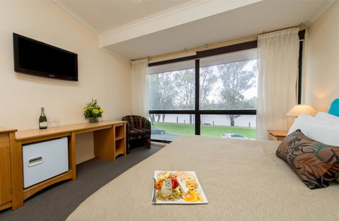 Berri Hotel - Whitsundays Accommodation 36