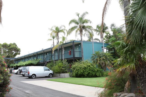 Berri Hotel - Whitsundays Accommodation 15