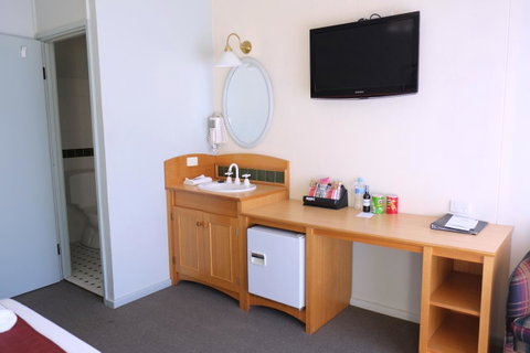 Berri Hotel - Whitsundays Accommodation 28