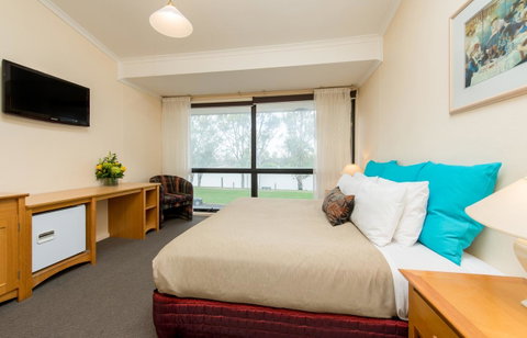 Berri Hotel - Whitsundays Accommodation 38