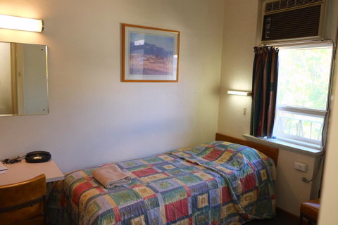 Berri Hotel - Whitsundays Accommodation 27