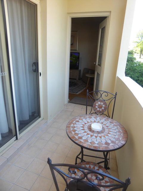 ADELAIDE CENTRAL APARTMENT - 3BR, 2BATH & CARPARK - Whitsundays Accommodation 20