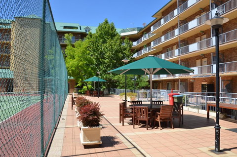 ADELAIDE CENTRAL APARTMENT - 3BR, 2BATH & CARPARK - Whitsundays Accommodation 24