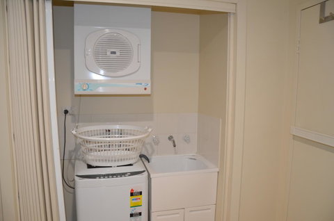 ADELAIDE CENTRAL APARTMENT - 3BR, 2BATH & CARPARK - Whitsundays Accommodation 19