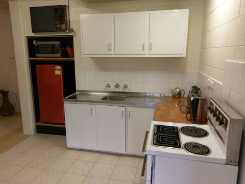 Desert Gum Retreat Gough St - Whitsundays Accommodation 18