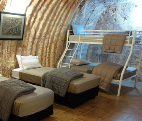 Desert Gum Retreat Gough St - Whitsundays Accommodation 5
