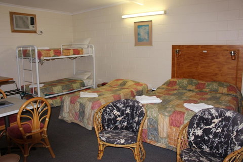 Island Motel Kingscote - Whitsundays Accommodation 29