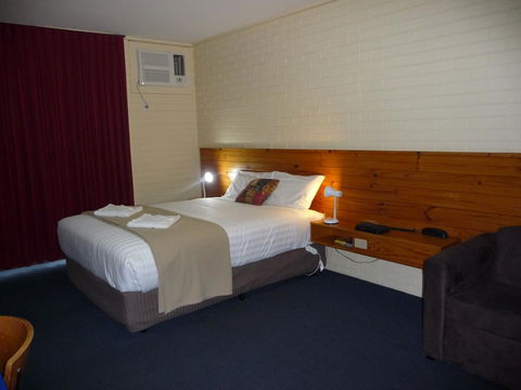 The Wine Vine Hotel - Whitsundays Accommodation 5