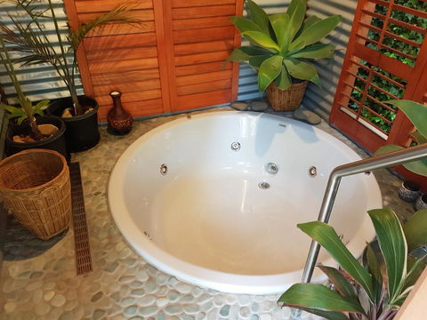 Possum Cottage - Whitsundays Accommodation 23