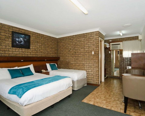 Comfort Inn Victor Harbor - Whitsundays Accommodation 4