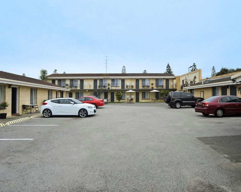 Comfort Inn Victor Harbor - Whitsundays Accommodation 11