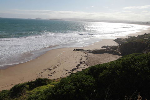 Southern Sands\' Beachfront Apartment - Whitsundays Accommodation 19