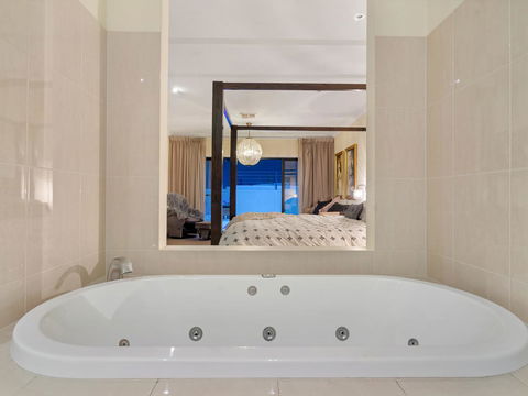 City-Barossa Gateway - Whitsundays Accommodation 1