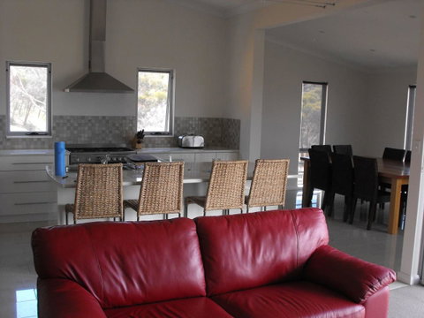 Saar River House - Whitsundays Accommodation 13