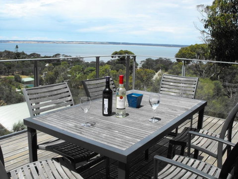 Saar River House - Whitsundays Accommodation 8