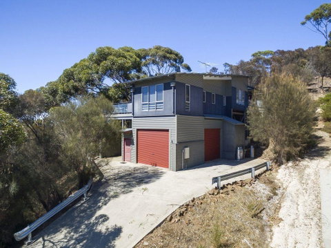 Saar River House - Whitsundays Accommodation 12