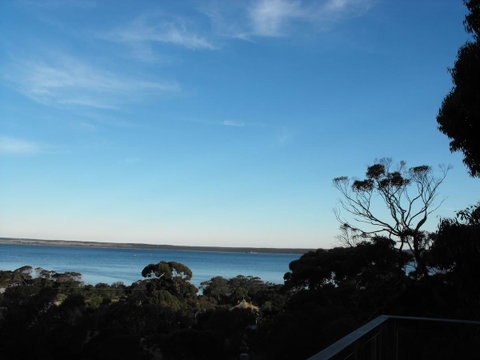 Saar River House - Whitsundays Accommodation 20