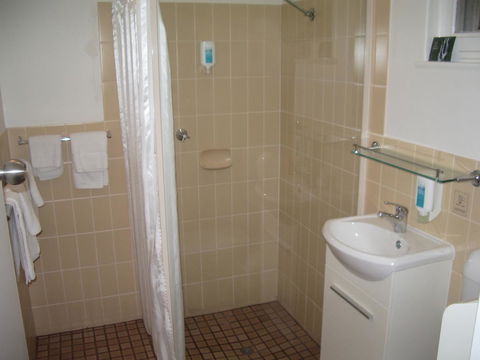 Aviators Lodge - Whitsundays Accommodation 27