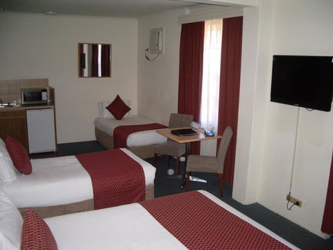 Aviators Lodge - Whitsundays Accommodation 10