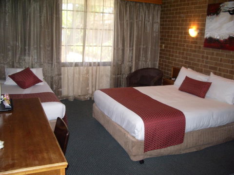 Aviators Lodge - Whitsundays Accommodation 8