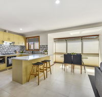 City Four Apartment - Whitsundays Accommodation